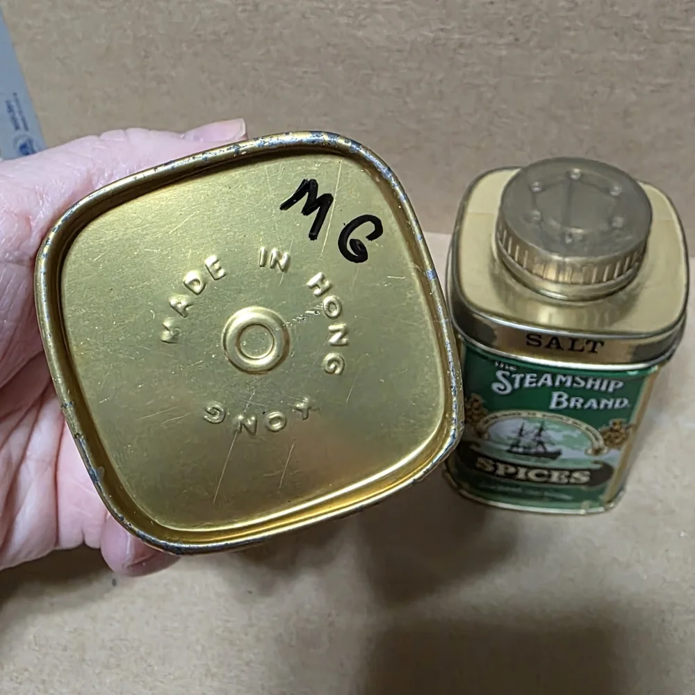Vtg Tin Spice Salt Pepper Shaker Set #168
